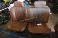 Pair of Seats type unknown