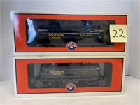 LOT OF 2 LIONEL O-GAUGE SOUTHERN TRAIN CARS