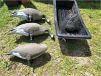 (3) Geese Containers, Net, and Sled