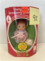 1984 KENNER BERRY BABY STRAWBERRY SHORTCAKE DOLL