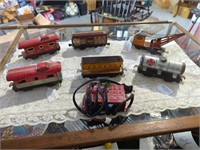 6 Marx Train Cars & Lionel 4550 Transformer
