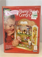 1982 KENNER BERRY PATCH CASE - NO DOLLS INCLUDED