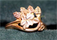 14k yellow gol leaf ring, 3.4 grams