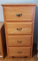 OAK CHEST OF DRAWERS