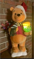 WINNIE THE POOH ANIMATED CHRISTMAS BEAR