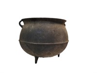 Antique Cast Iron Gypsy Kettle