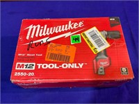 Milwaukee Tested+Runs M12 Rivet Tool