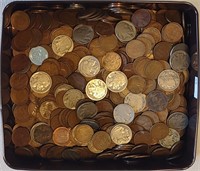 Approx. 910 Wheat Cents with 20 rough Nickels