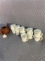 11 green pattern Pyrex cups comes with teapot no