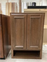 1 wall cabinet