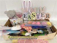 Lot of assorted Easter decorations