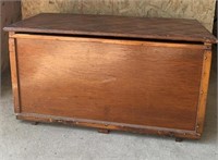 Vintage wooden chest - FL