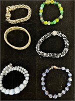 6 vintage bracelets