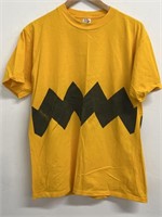 Vtg 90s Charlie Brown T-shirt