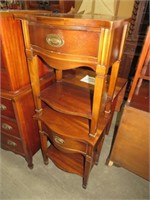 (2X) ANTIQUE MAHOGANY (1) DRAWER NIGHTSTANDS