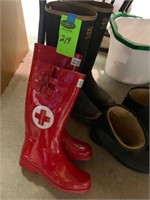 Red Cross Boots Size 8 (New)