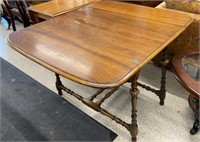Drop Leaf Table (24" to 46"W x 40"D x 30"H)