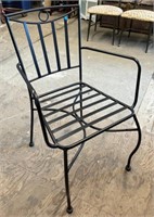 Metal patio chair (no cushions), *LYR