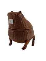 Shanghai Wicker Frog with Hinged Lid