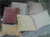 Lot of 6 Great Quality Throw Pillows