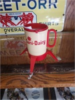 Sani-Dairy mug &Holder