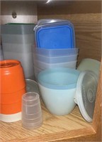 Tupperware lot