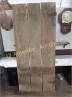 ANTIQUE BARN DOOR