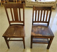Lot of 2 Antique Oak Chairs