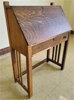 Antique Zaidee Ellis Ashcraft Tiger Oak Desk