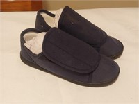 Size XL slippers