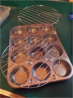Muffin tin and two cooling racks