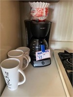 Mr. Coffee Maker & 2 Coffee Mugs