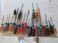 variety of screw drivers