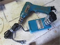 makita drill and charger