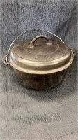 #8 Cast Iron Dutch Oven