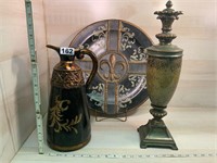Hemispheres Decorative Vase Charger Pitcher