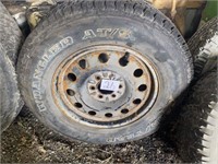 LT275/65R18 tire and rim