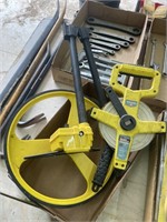 STANLEY TAPE AND ROLLER WHEEL