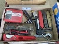 BOX OF HAND TOOLS