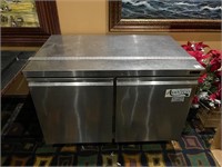 Avantco 2 Door Rolling Counter Height Refrigerator