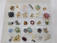 Costume jewelry,  Brooches, Stones, 10k Gold