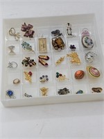 Costume jewelry, cameo, brooches, Joan Rivers