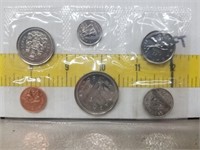 1977 Uncirculated Set In Cellophane