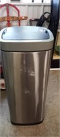 Battery Operated Trash Can, Not Tested, Needs