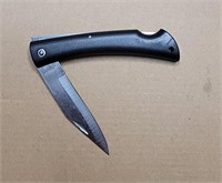 BLACK FOLDING KNIFE