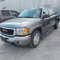 2006 GMC Sierra 1500 4x4 Truck