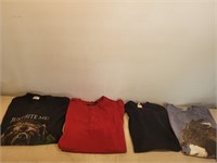 4 Mens T-Shirts Size L #need cleaned