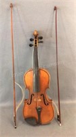 Giovan Paola Maggini  Violin, 2 Bows
Case