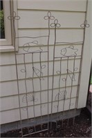 2 Metal Trellis