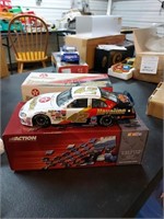 Action Jamie McMurray 1:24 scale stock car